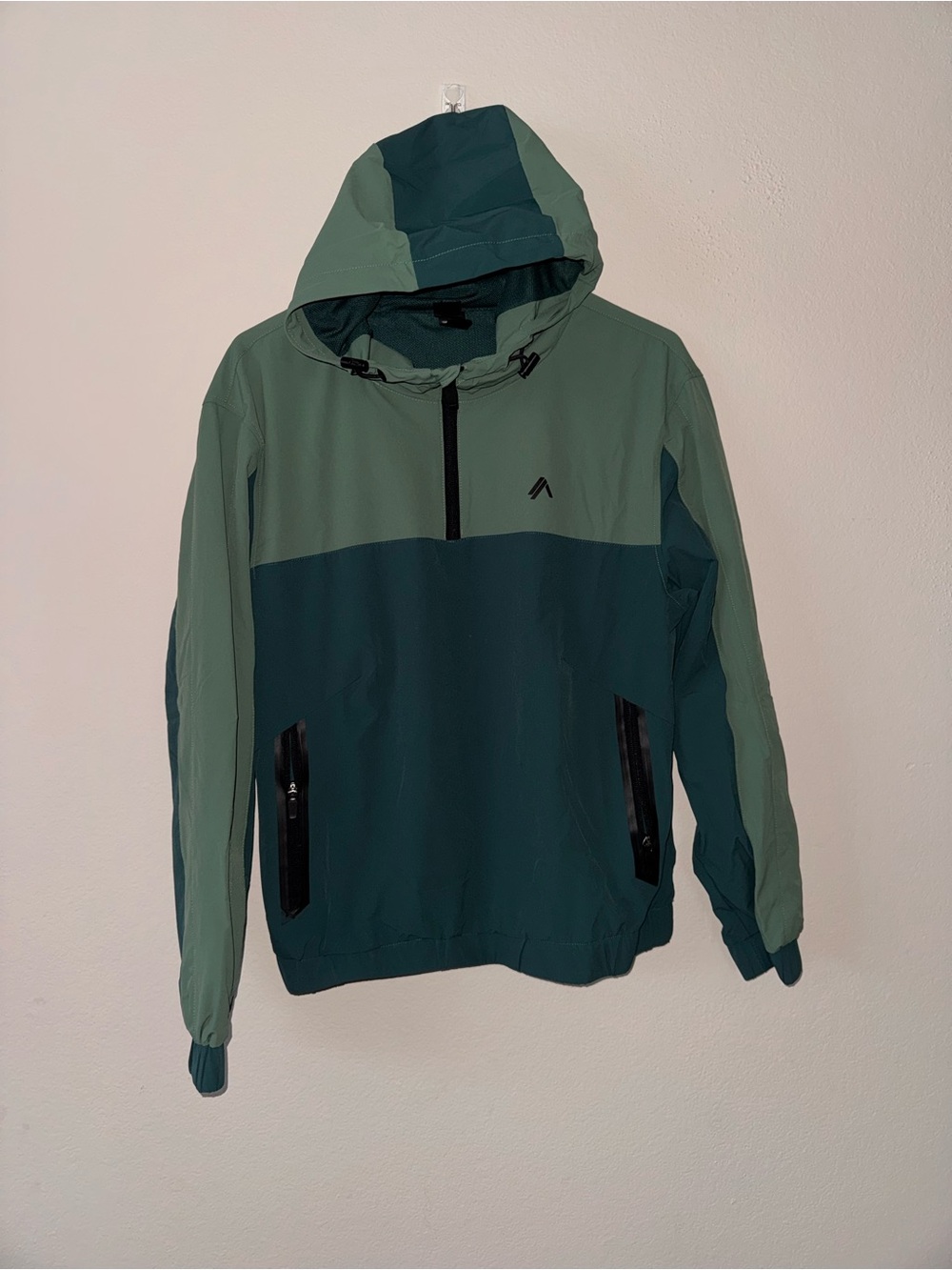Alphalete EXP Tech Windbreaker. Size Small